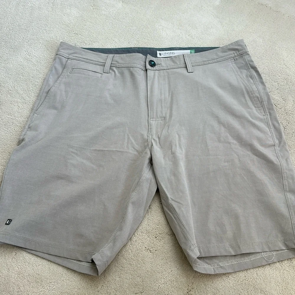 Linksoul Golf Shorts Men’s Khaki Performance Stretch Fabric Size 36